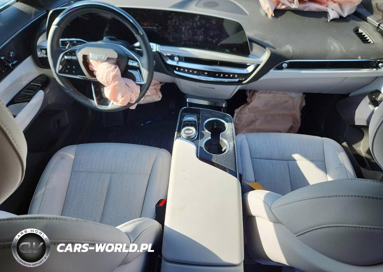 2025 Cadillac Lyriq Luxury VIN:1GYKPTRL8SZ315947 - 8
