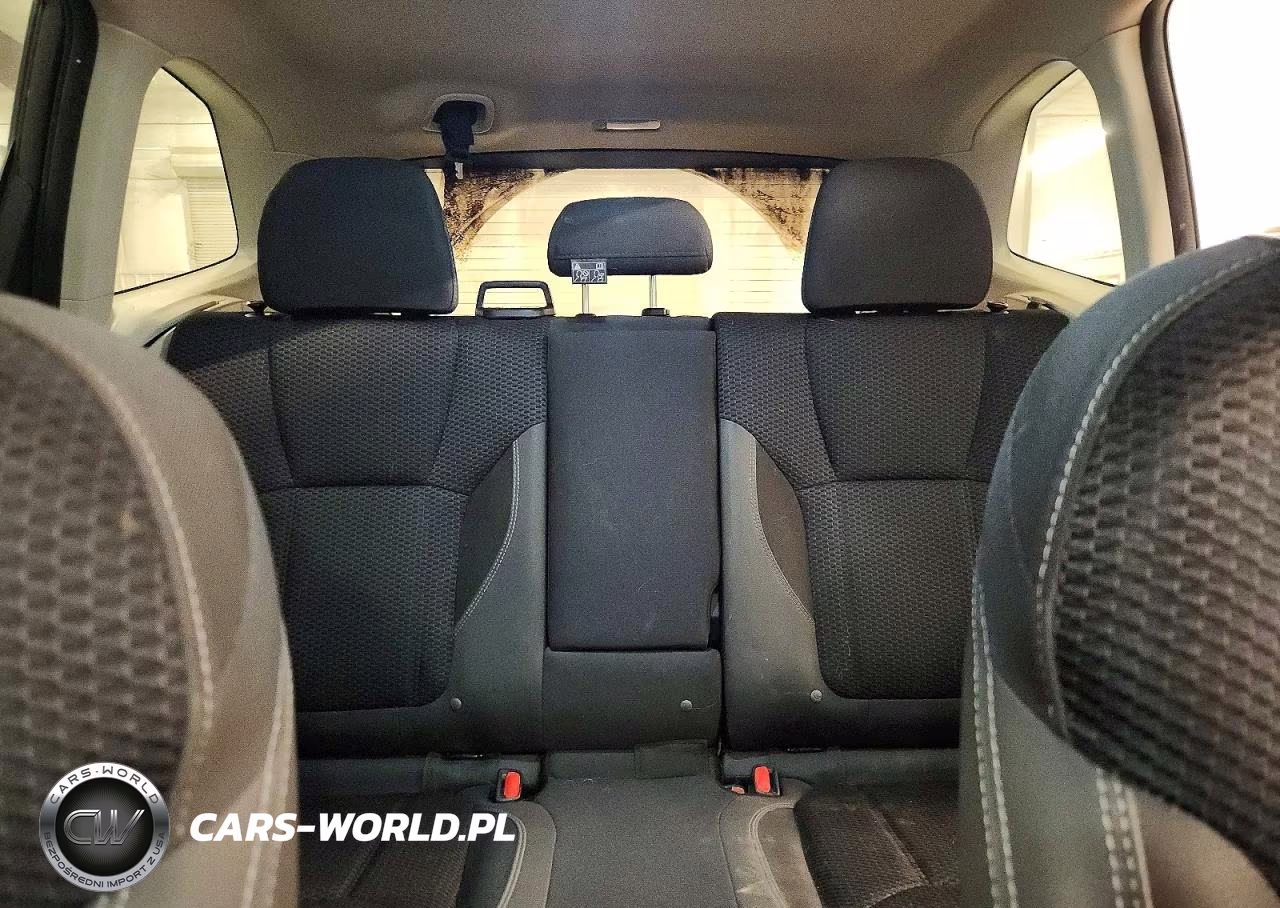 2019 Subaru Forester Premium VIN:JF2SKAGC9KH542812 - 10