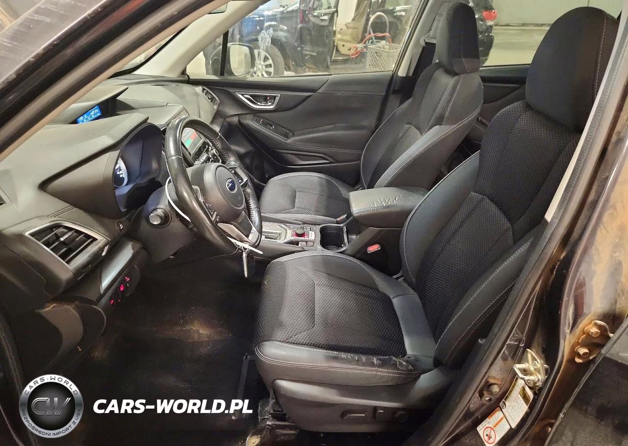 2019 Subaru Forester Premium VIN:JF2SKAGC9KH542812 - 7