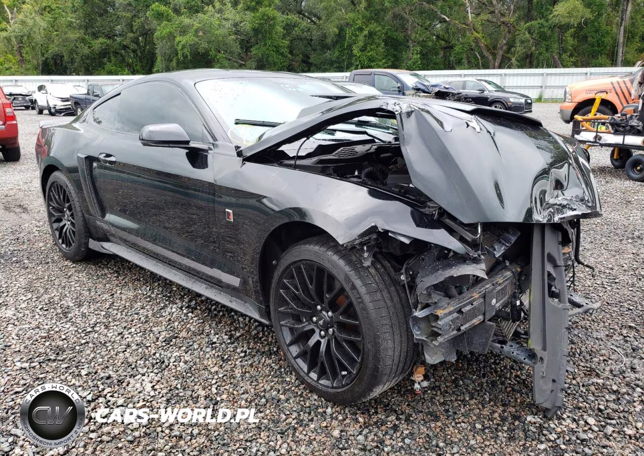 2015 Ford Mustang VIN:1FA6P8TH5F5307106 - 4