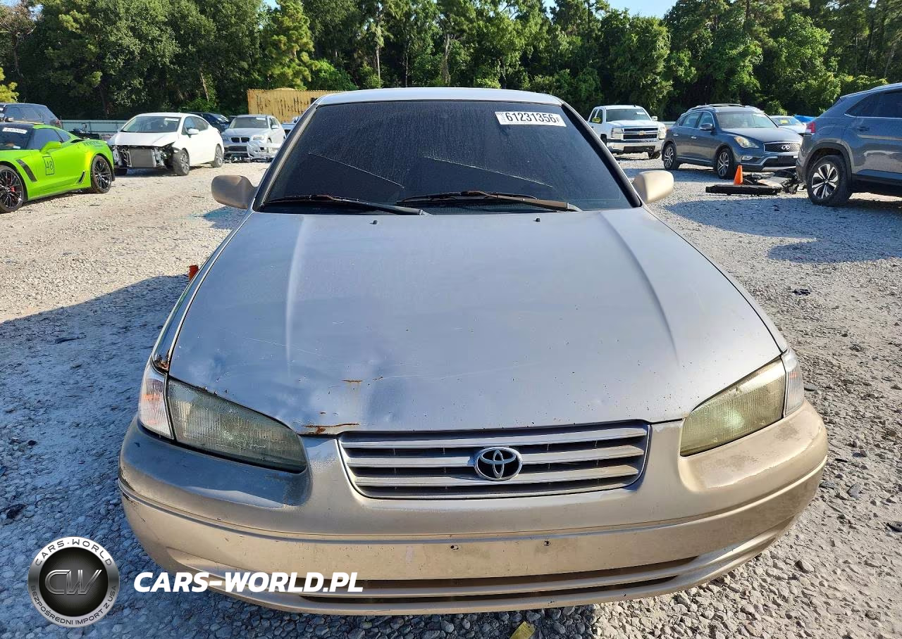 1999 Toyota Camry Le VIN:4T1BG22K8XU545165 - 5