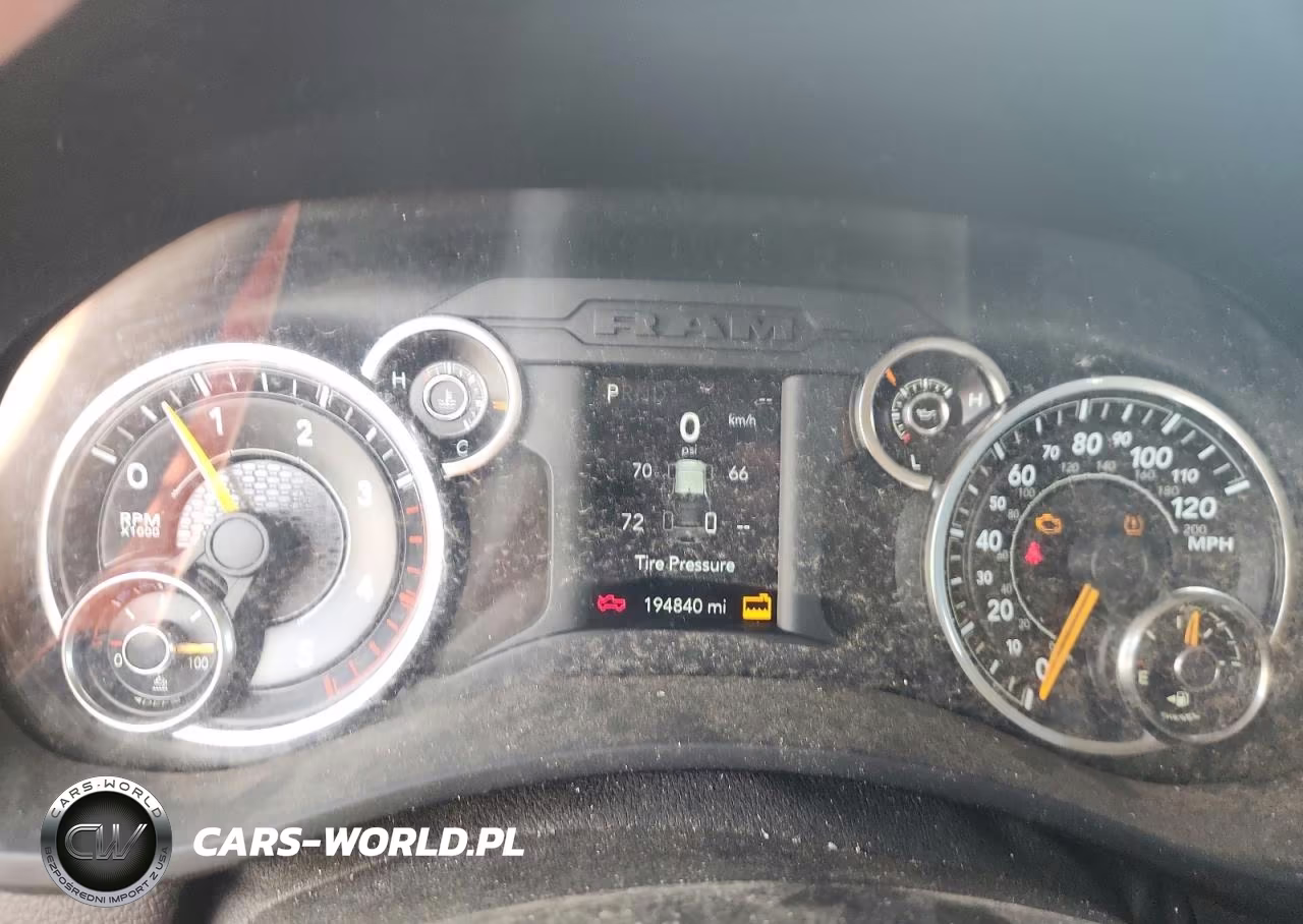 2019 Ram 2500 Tradesman VIN:3C6UR5CL1KG669426 - 9