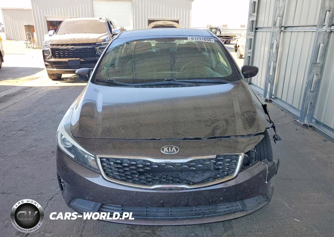 2017 Kia Forte Lx VIN:3KPFL4A75HE132923 - 5