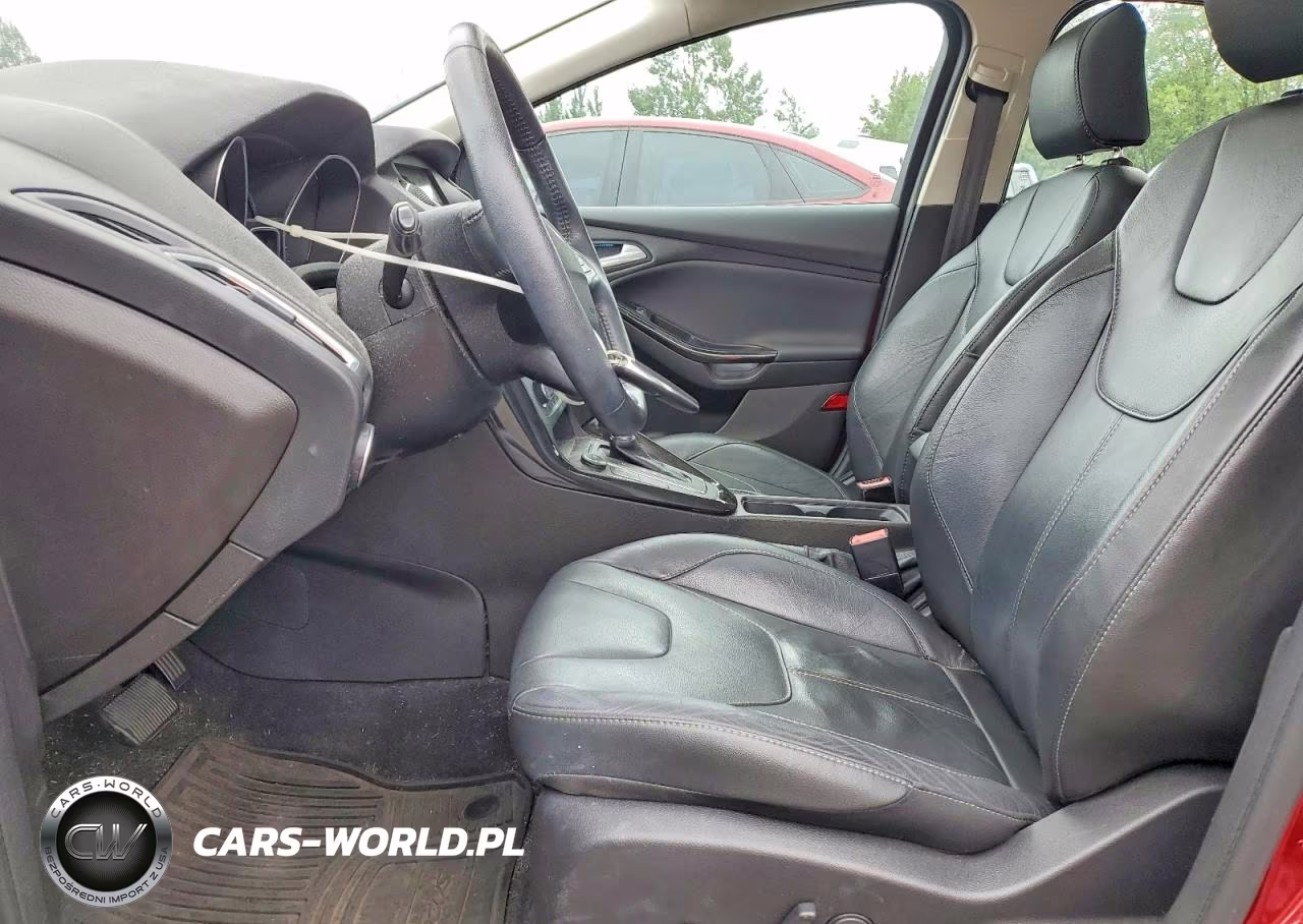 2016 Ford Focus Titanium VIN:1FADP3N21GL301769 - 7