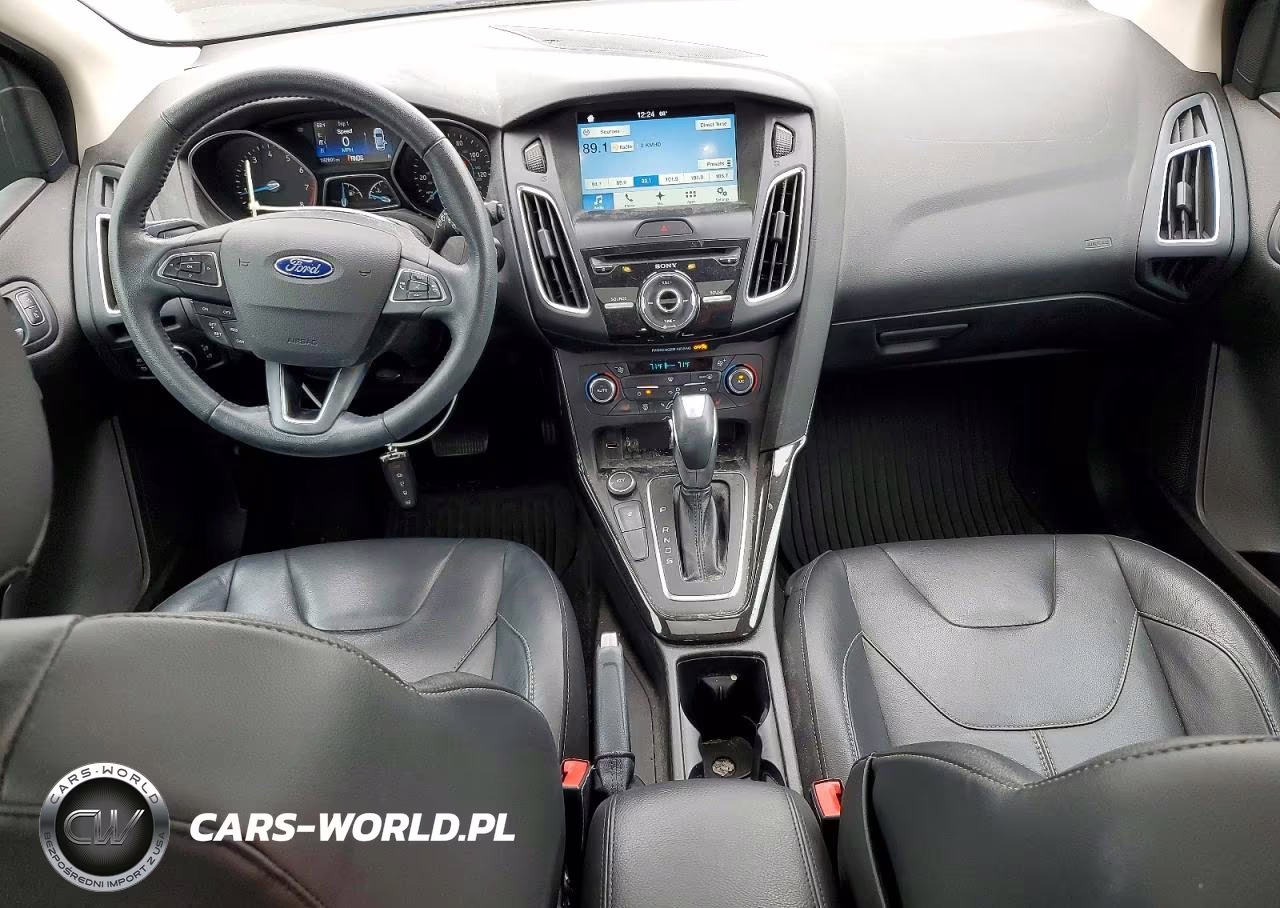 2016 Ford Focus Titanium VIN:1FADP3N21GL301769 - 8