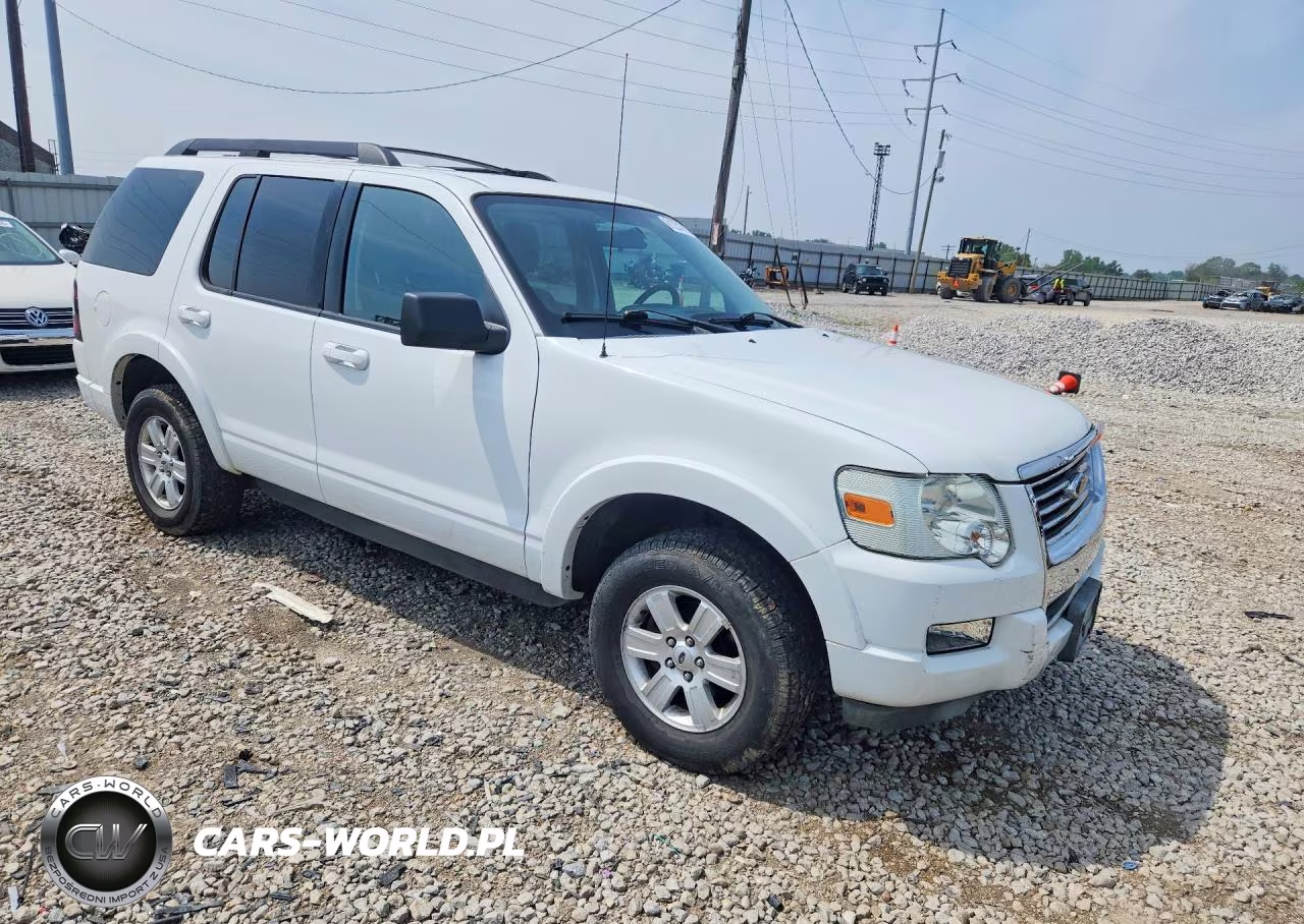 2010 Ford Explorer Xlt VIN:1FMEU7DE5AUA83214 - 4