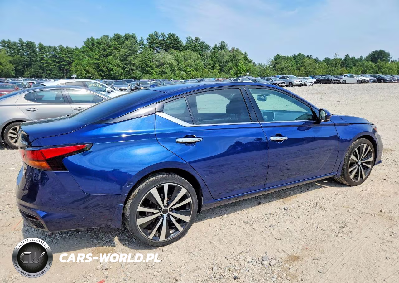 2019 Nissan Altima Platinum VIN:1N4BL4FW0KN306968 - 3