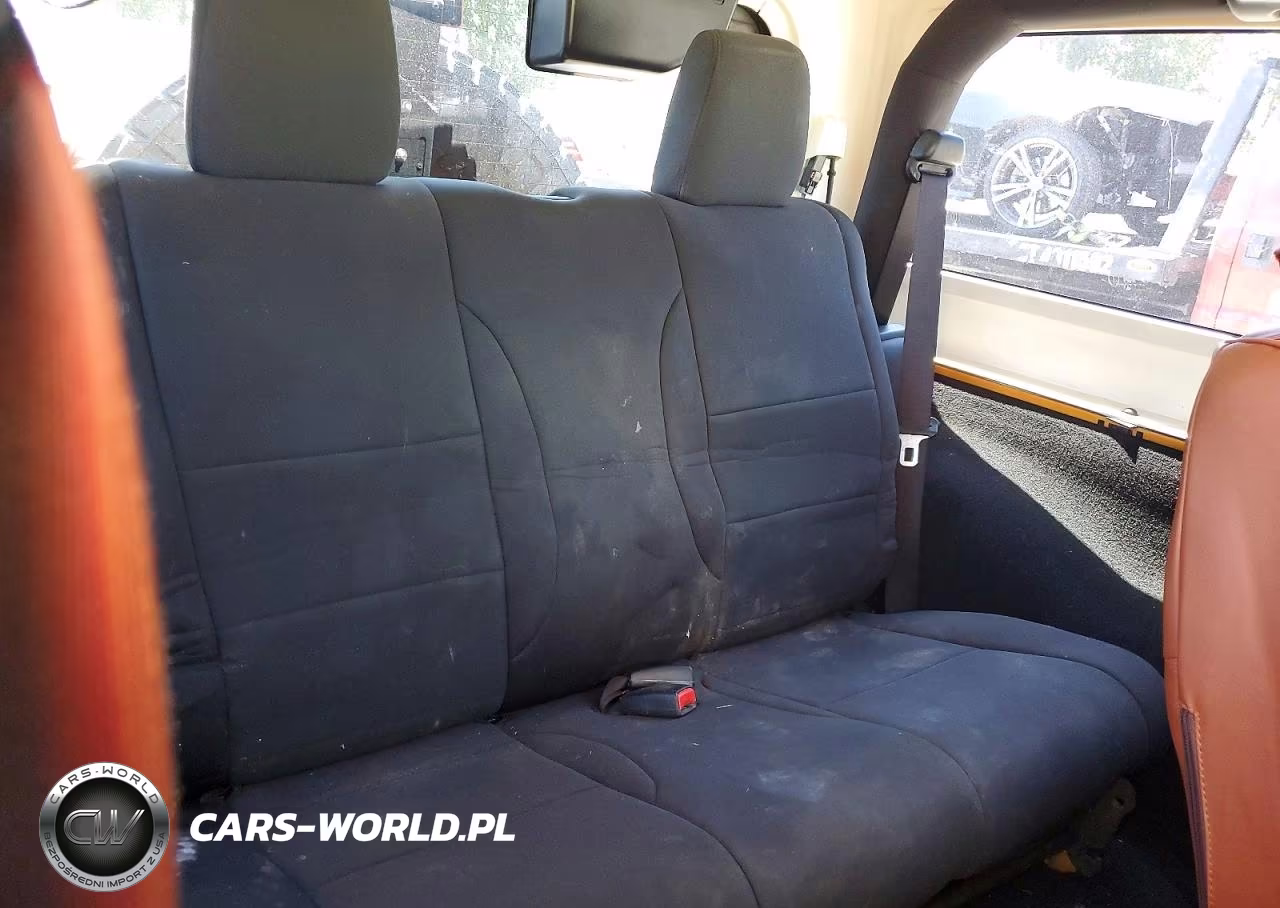 2012 Jeep Wrangler Sport VIN:1C4GJWAG6CL213998 - 11