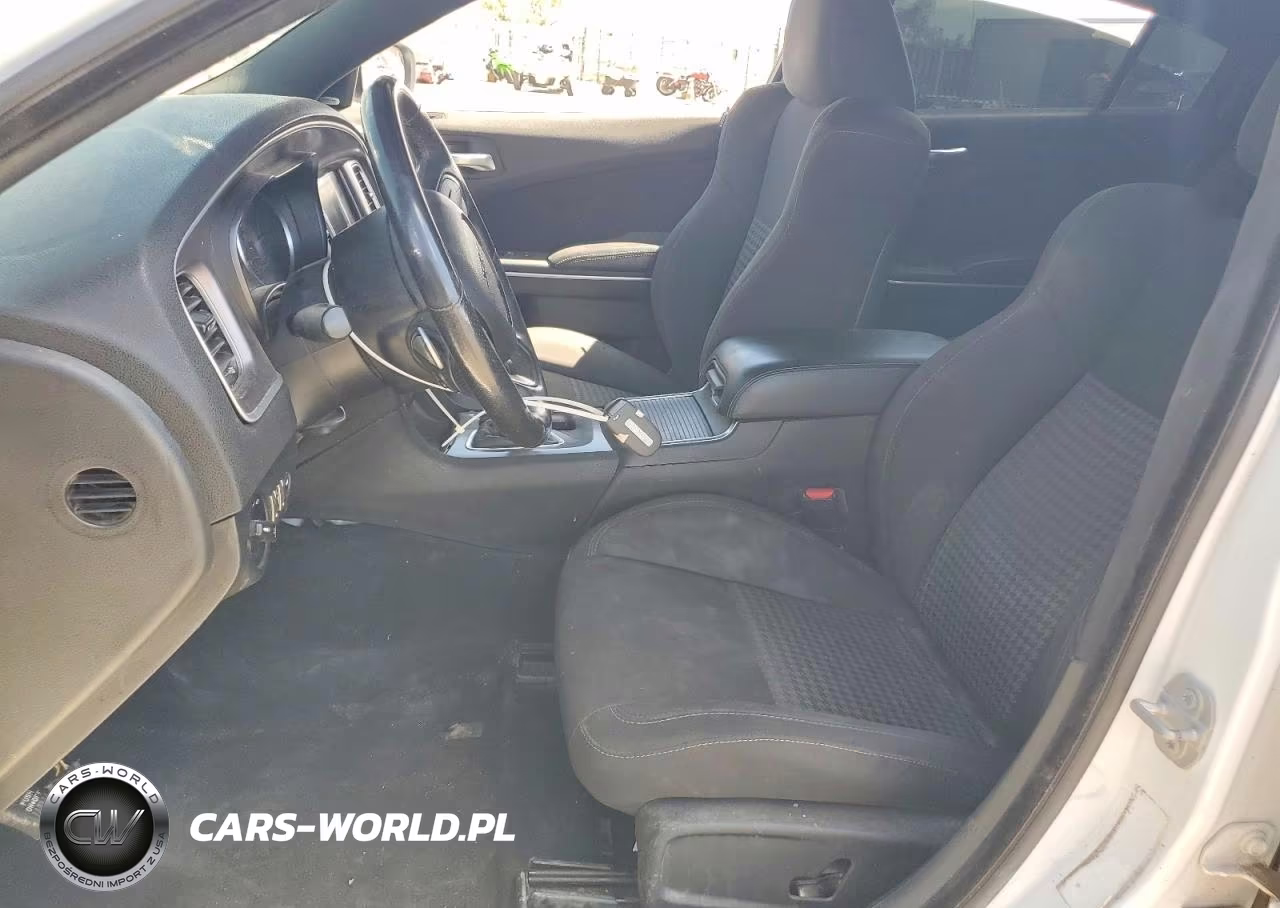 2019 Dodge Charger Scat Pack VIN:2C3CDXGJ8KH638895 - 7