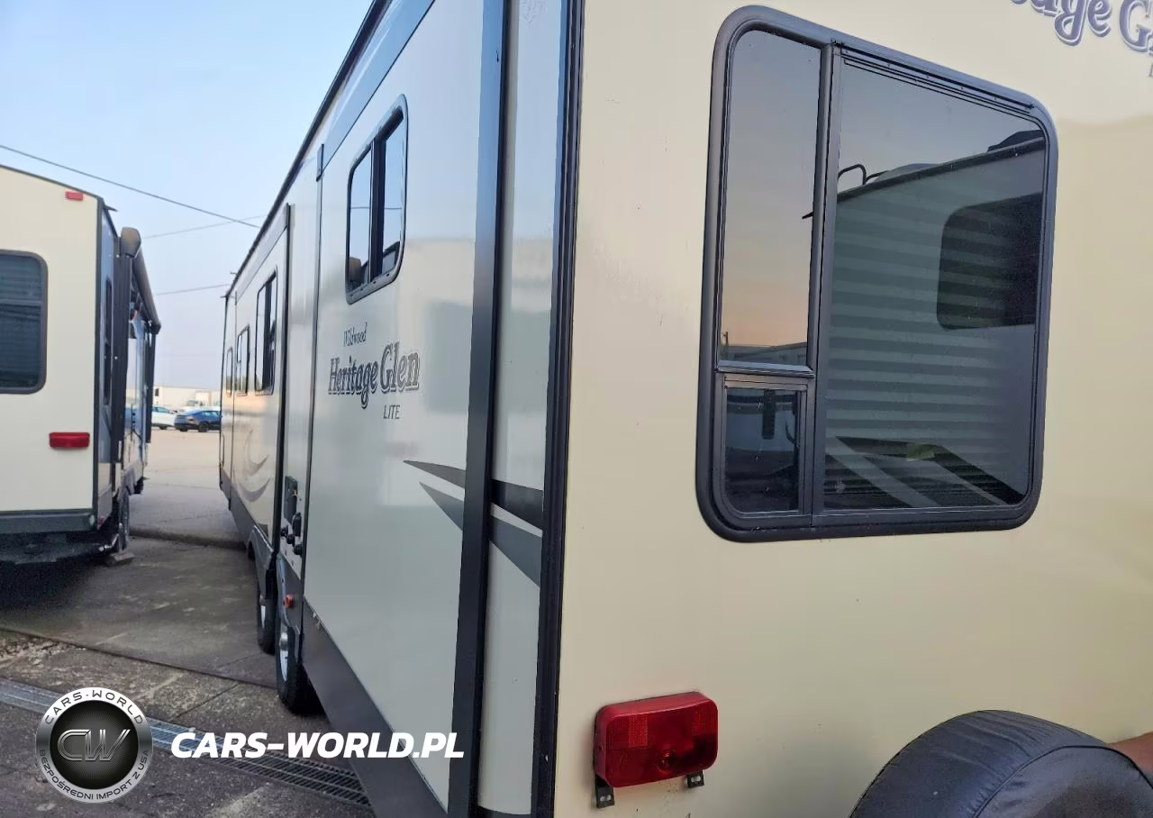 2018 Heritage Travel VIN:4X4TWBG22JU015540 - 3