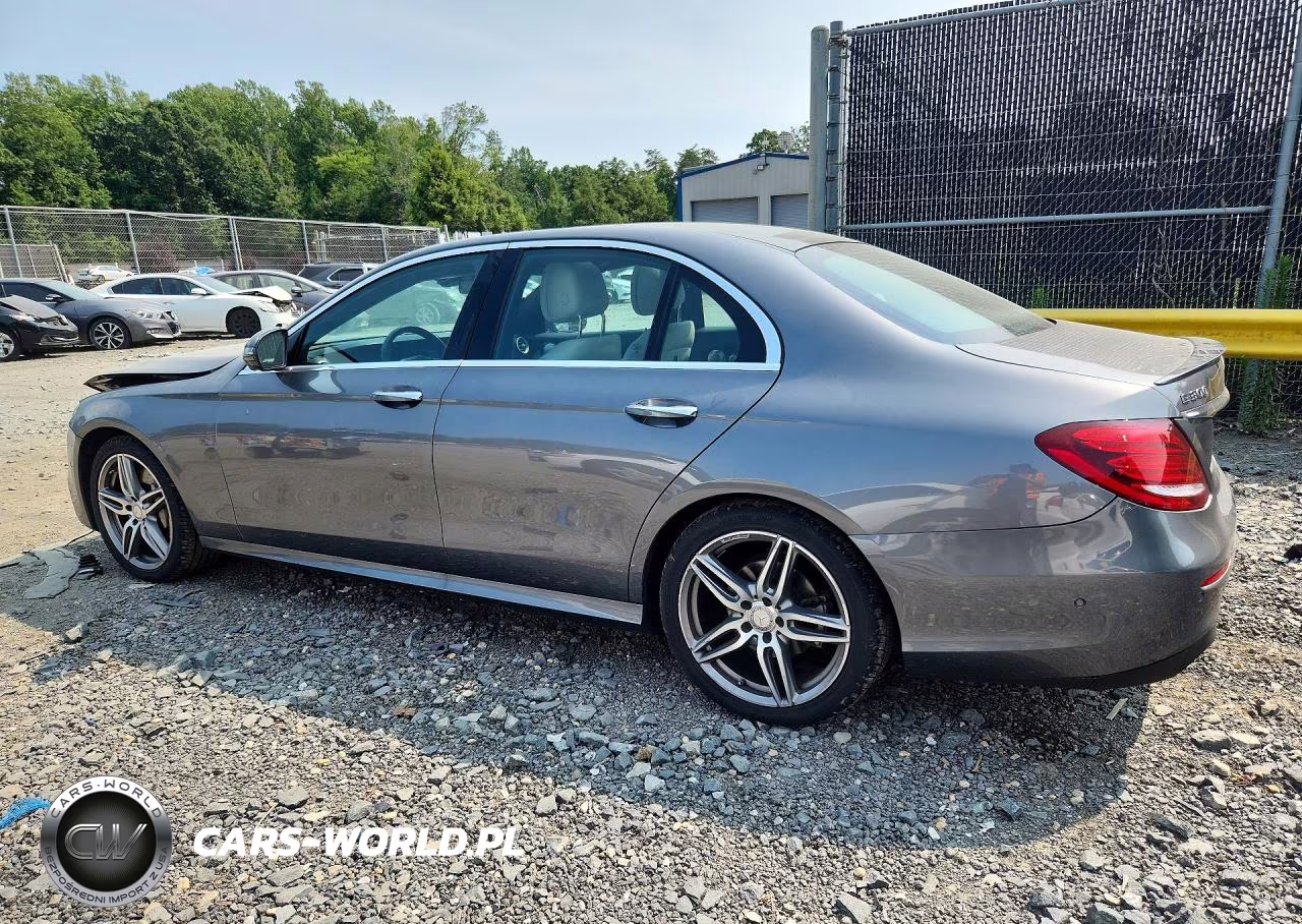 2017 Mercedes-Benz E 300 4Matic VIN:WDDZF4KB4HA181918 - 2