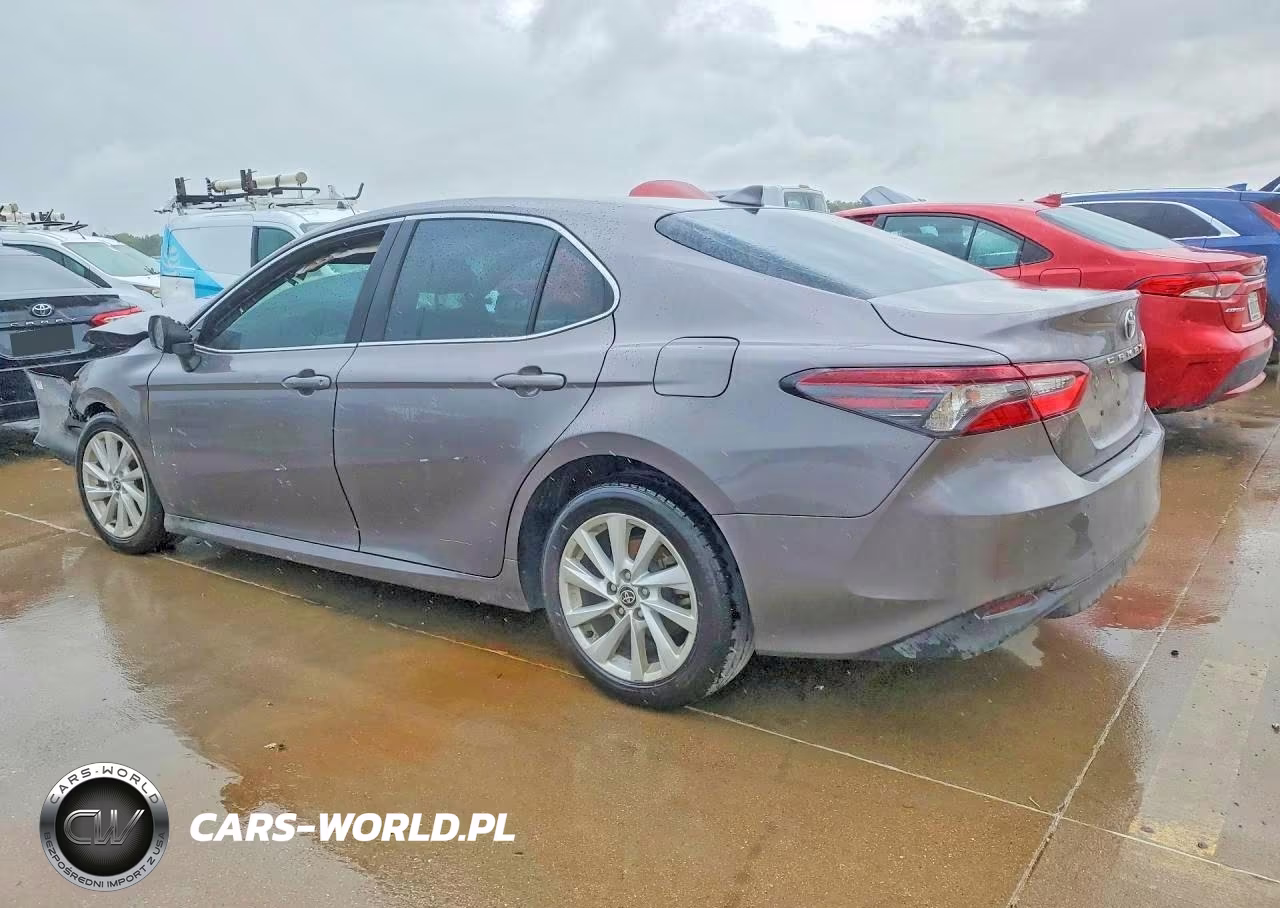 2022 Toyota Camry Le VIN:4T1C11AK7NU005725 - 2