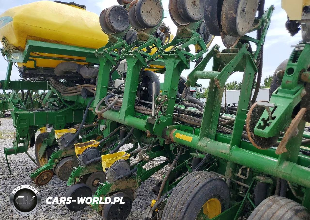 2015 John Deere 1795 VIN:1A01795CVFA760355 - 9