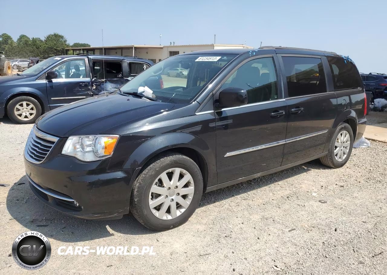 2016 Chrysler Town & Country Touring