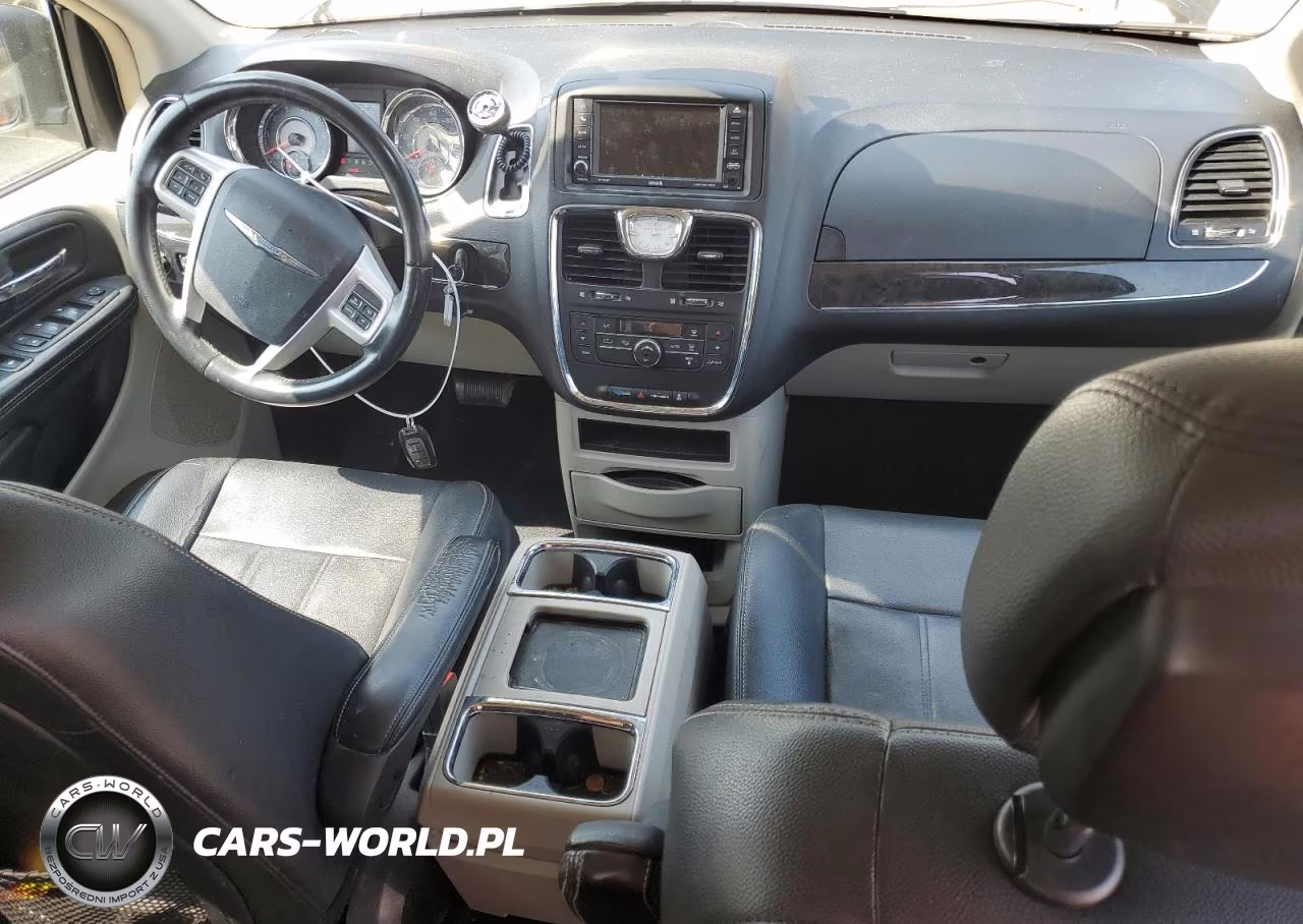 2016 Chrysler Town & Country Touring VIN:2C4RC1BG4GR165550 - 8