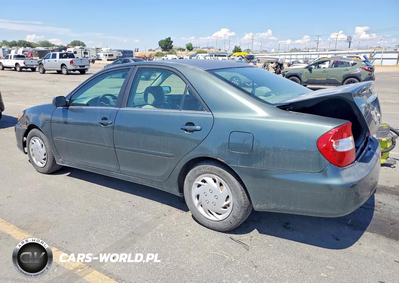 2002 Toyota Camry Le VIN:JTDBE32KX20063345 - 2
