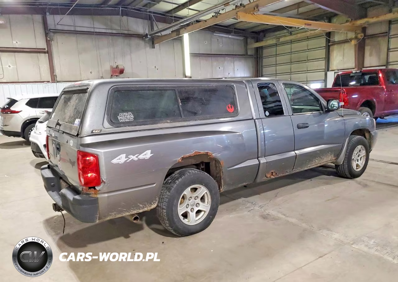 2007 Dodge Dakota Slt VIN:1D7HW42K07S113328 - 3