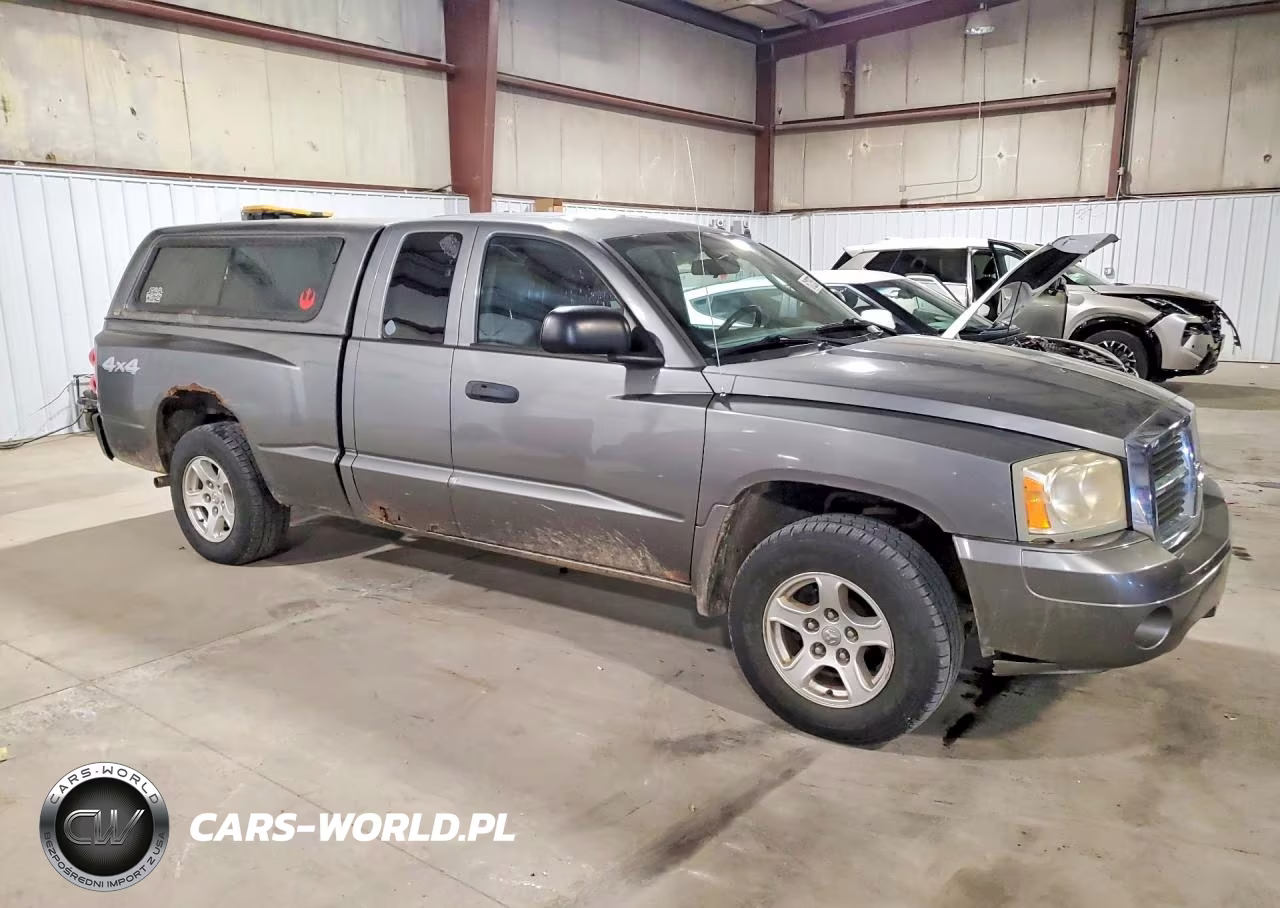 2007 Dodge Dakota Slt VIN:1D7HW42K07S113328 - 4