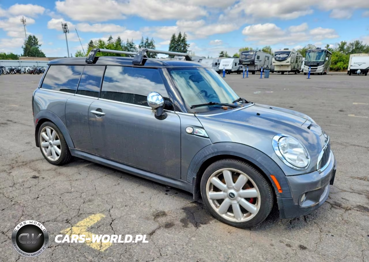 2009 Mini Cooper S Clubman VIN:WMWMM33559TP91813 - 4
