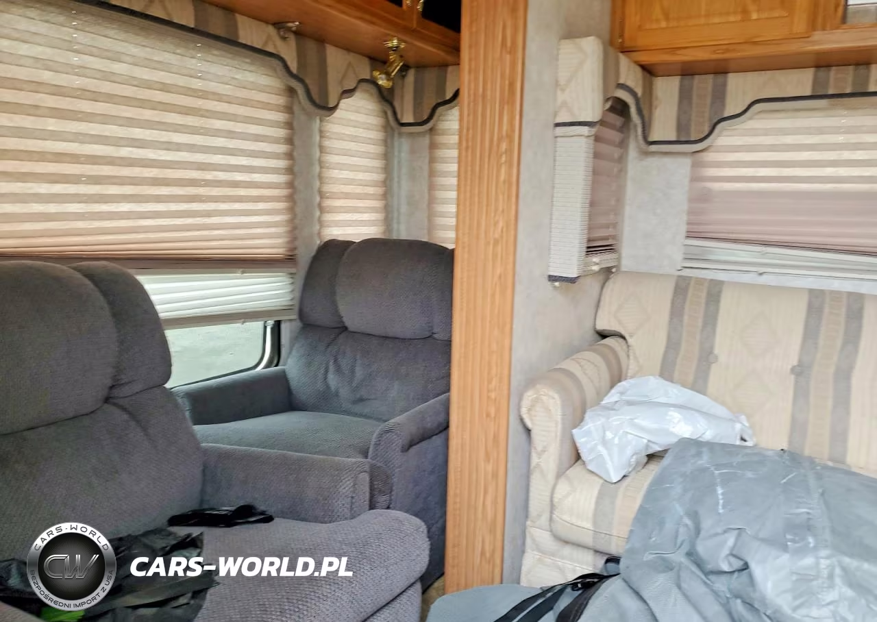 2003 Hitchhiker Camper VIN:1C932FN083A023070 - 6