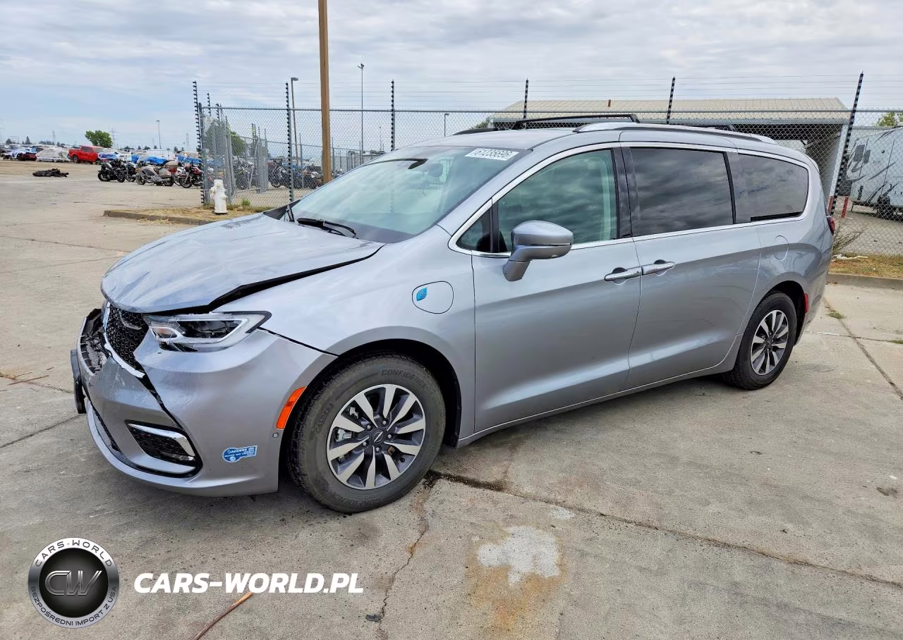 2021 Chrysler Pacifica Hybrid Touring L – zdjęcie 1 z 13