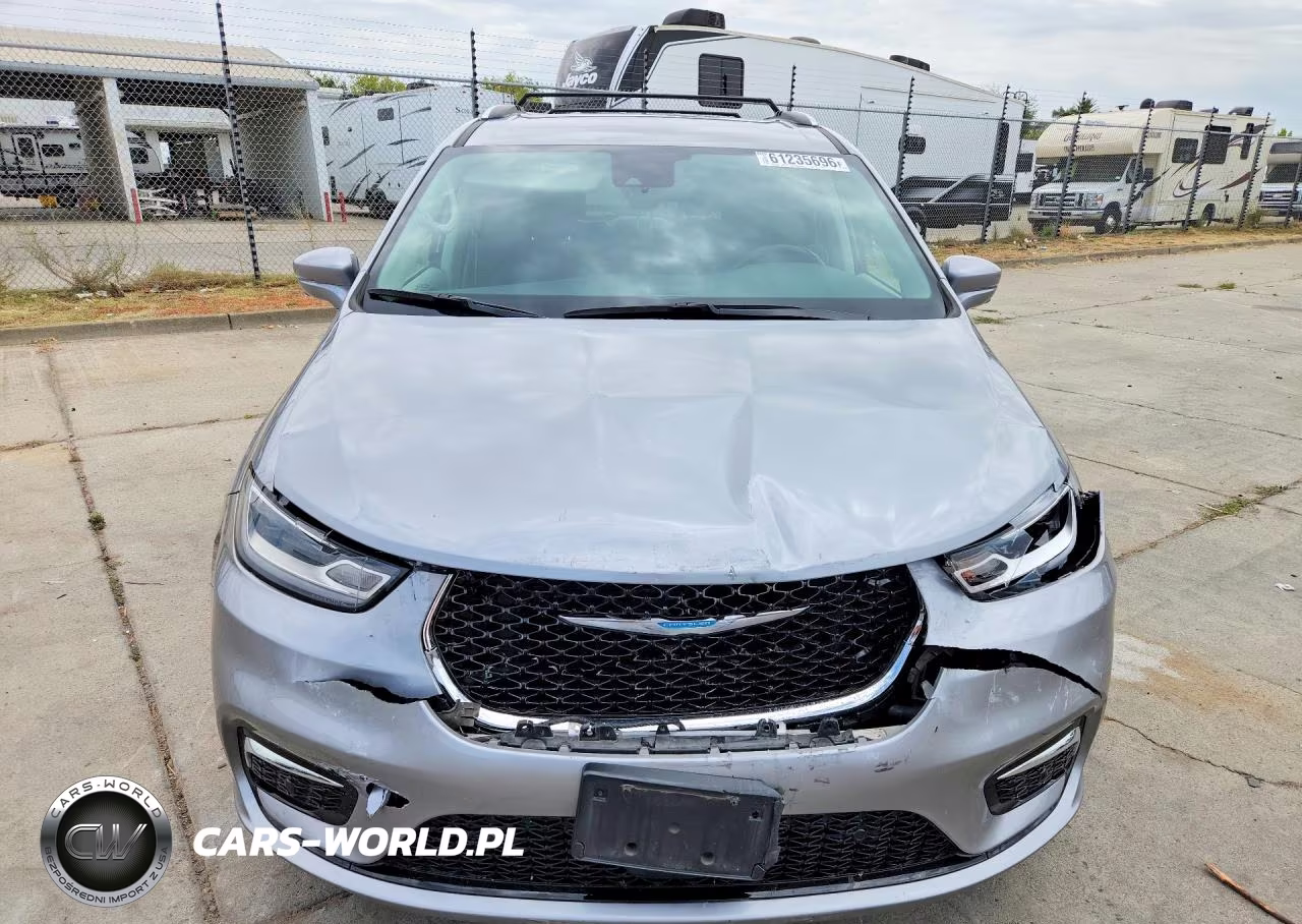 2021 Chrysler Pacifica Hybrid Touring L VIN:2C4RC1L77MR544326 - 5