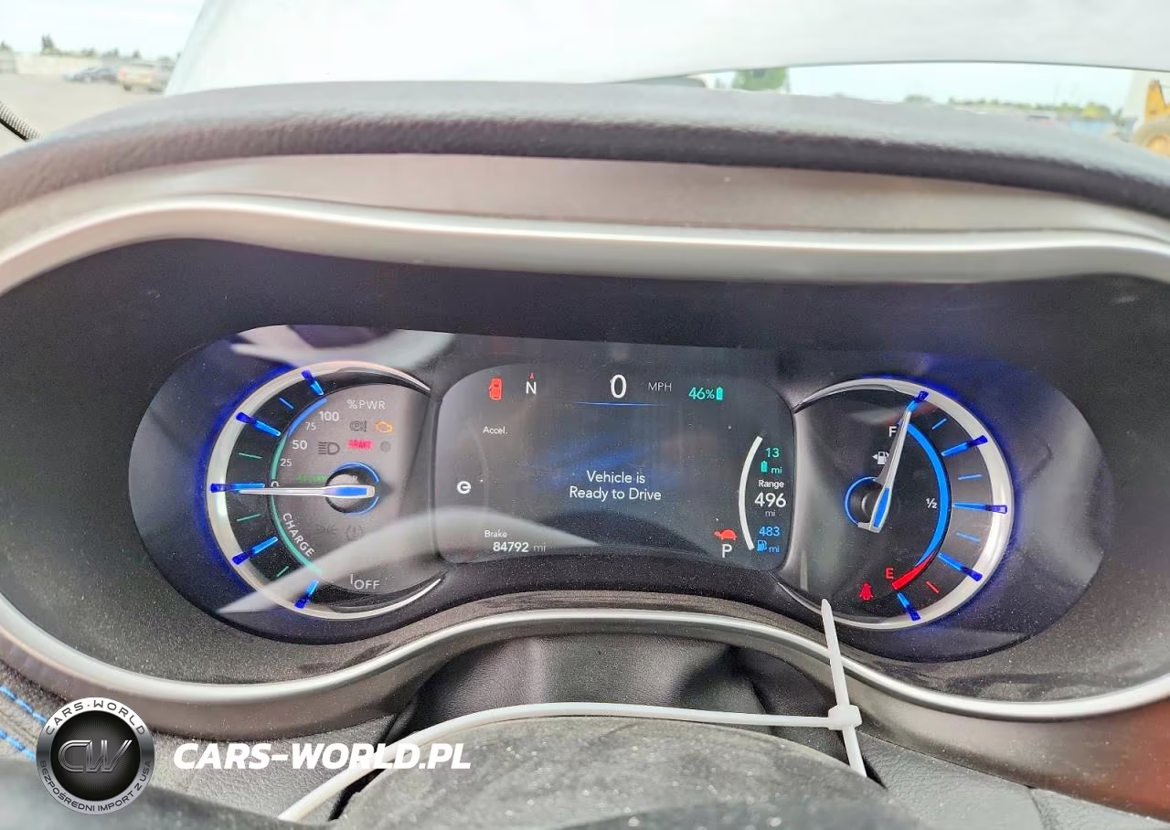 2021 Chrysler Pacifica Hybrid Touring L VIN:2C4RC1L77MR544326 - 9
