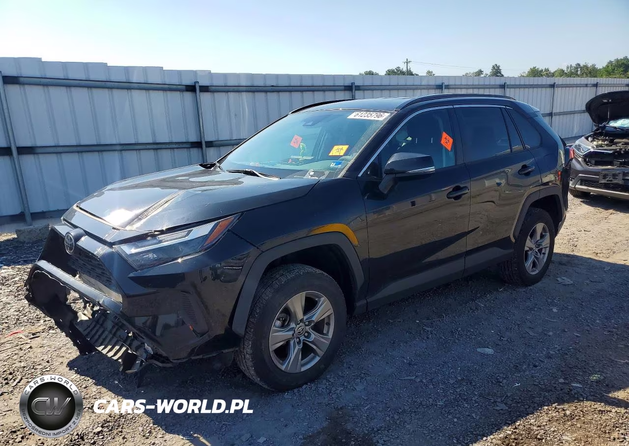 2024 Toyota Rav4 Xle – zdjęcie 1 z 13