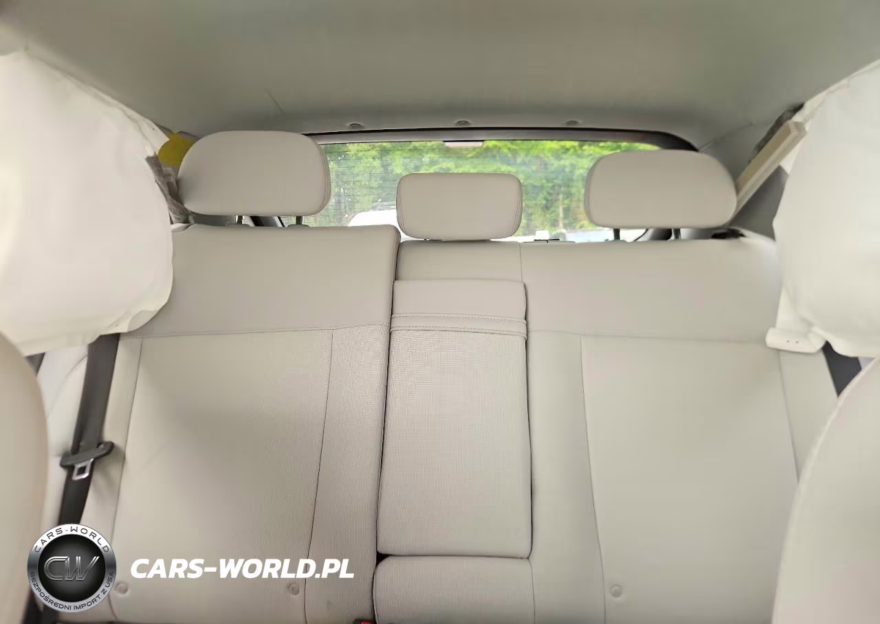 2025 Hyundai Kona Sel VIN:KM8HBCABXSU272576 - 10