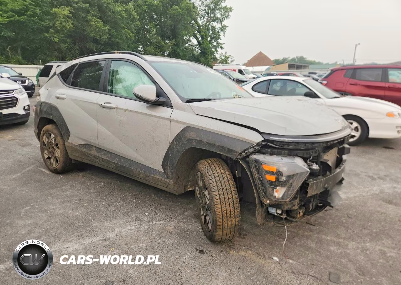 2025 Hyundai Kona Sel VIN:KM8HBCABXSU272576 - 4