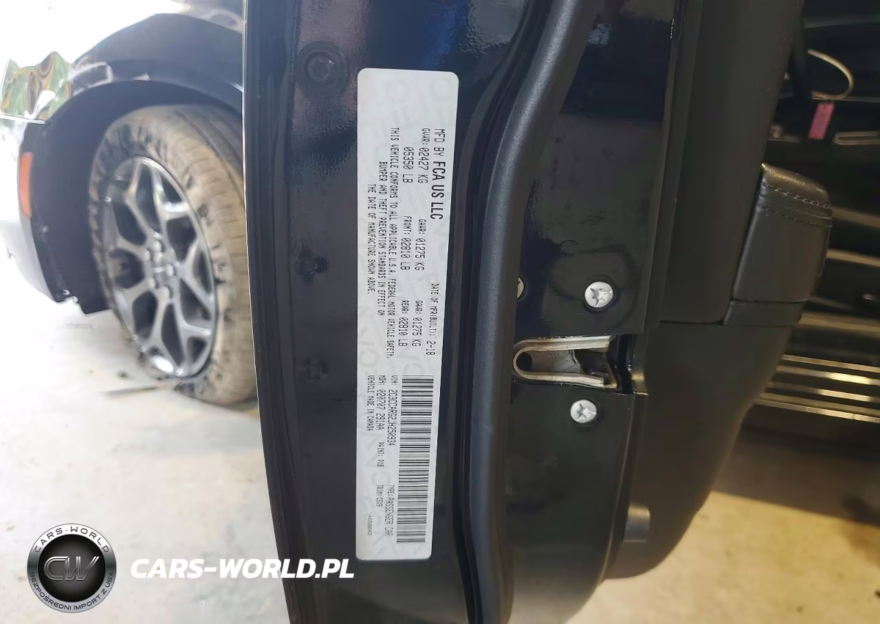 2018 Chrysler 300 Touring VIN:2C3CCARG2JH250934 - 13
