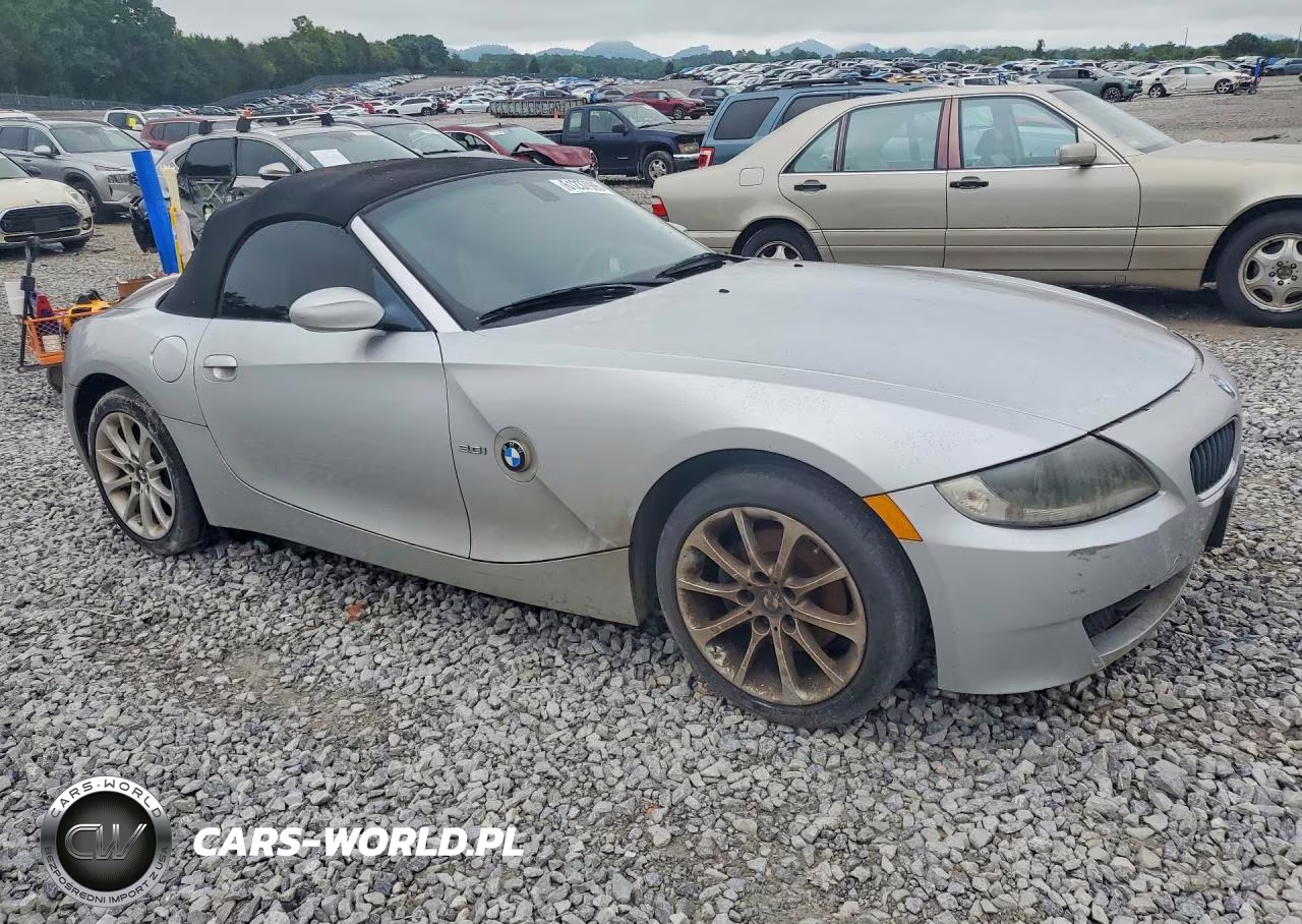 2007 BMW Z4 3.0 VIN:4USBU33567LW73688 - 4