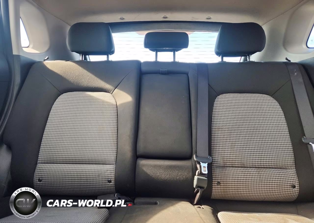 2023 Hyundai Kona Se VIN:KM8K22AB8PU036855 - 10