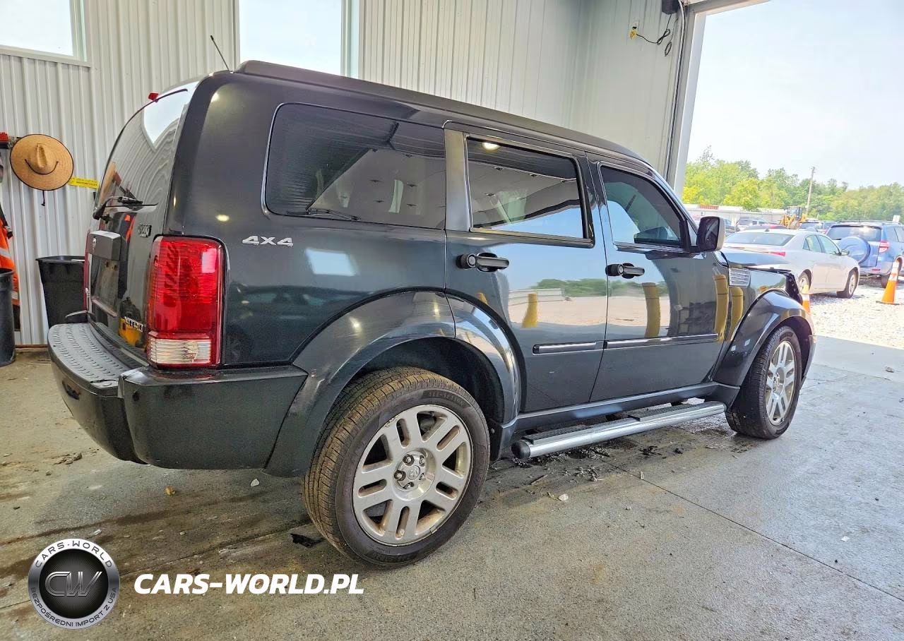 2010 Dodge Nitro VIN:1D4PU4GK2AW172243 - 3