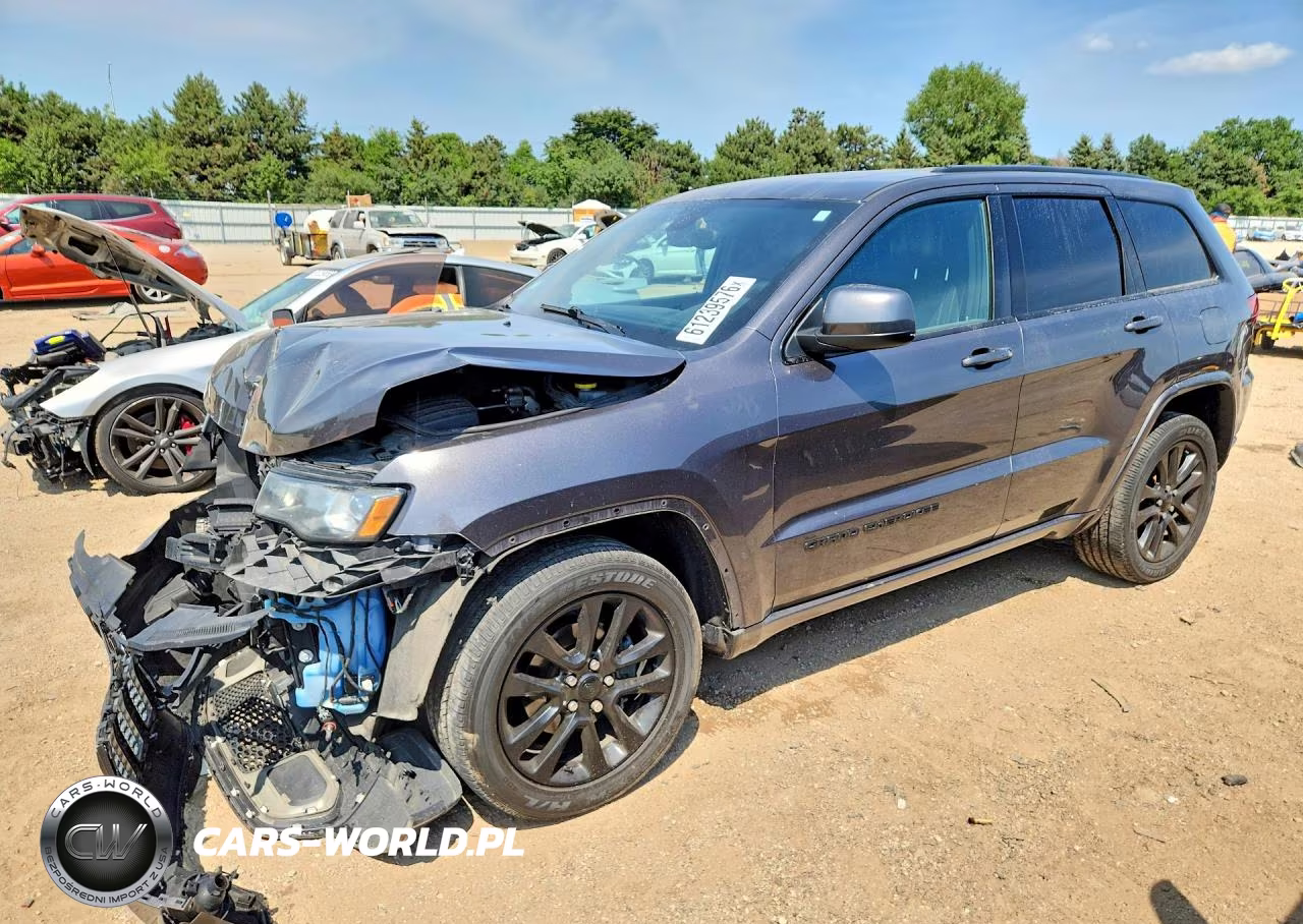 2019 Jeep Grand Cherokee Laredo – zdjęcie 1 z 13