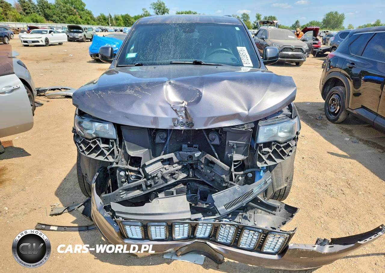 2019 Jeep Grand Cherokee Laredo VIN:1C4RJFAG5KC670762 - 5