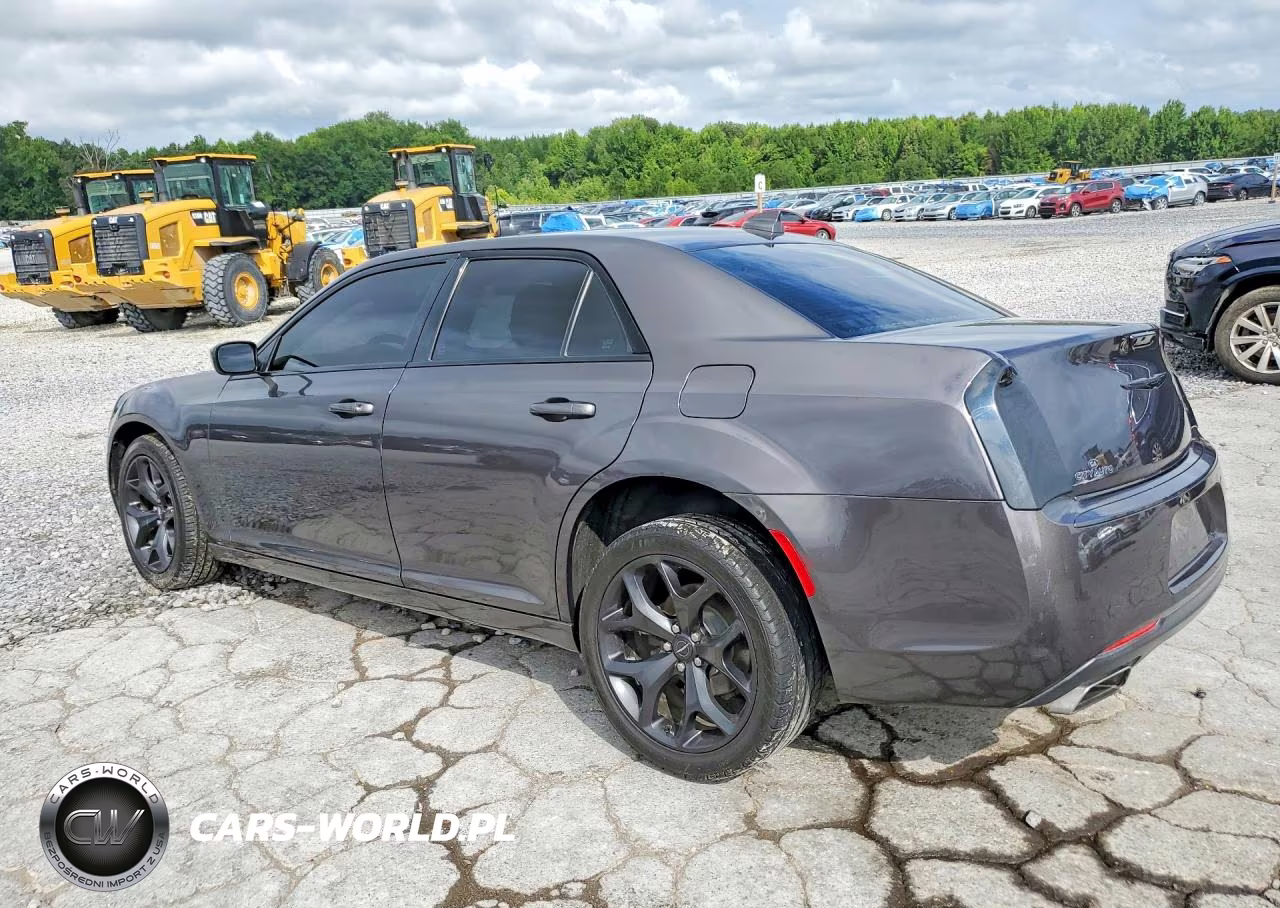 2021 Chrysler 300 Touring VIN:2C3CCAAG3MH502187 - 2
