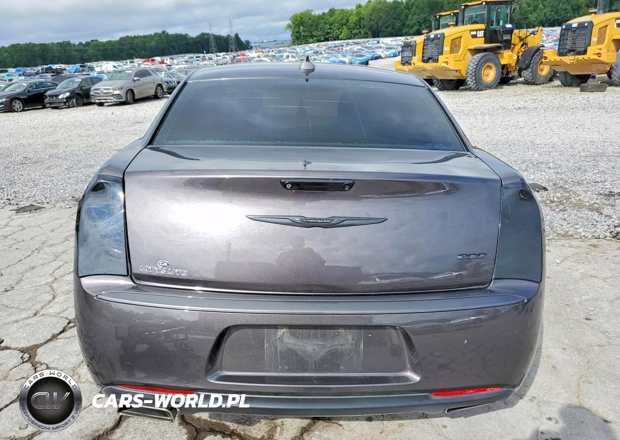 2021 Chrysler 300 Touring VIN:2C3CCAAG3MH502187 - 6