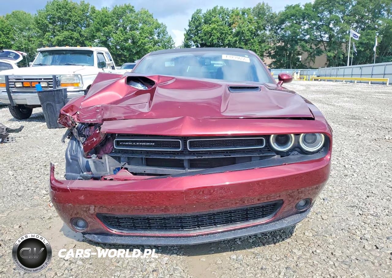 2017 Dodge Challenger Sxt VIN:2C3CDZAG1HH545590 - 5