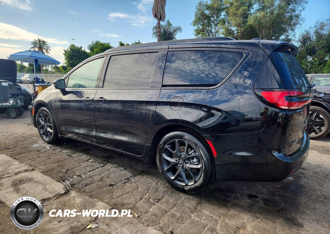 2026 Chrysler Pacifica Select VIN:2C4RC1BG8TR250594 - 2