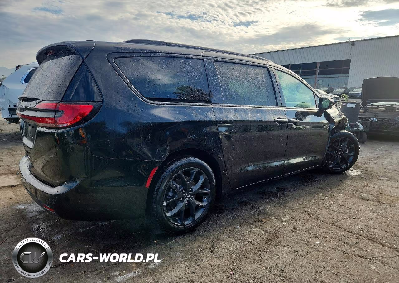 2026 Chrysler Pacifica Select VIN:2C4RC1BG8TR250594 - 3