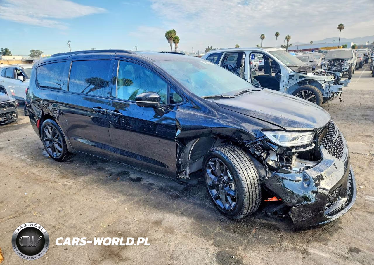 2026 Chrysler Pacifica Select VIN:2C4RC1BG8TR250594 - 4