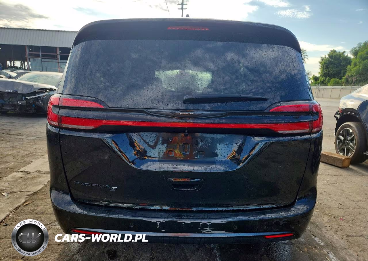 2026 Chrysler Pacifica Select VIN:2C4RC1BG8TR250594 - 6