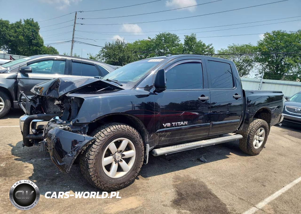 2013 Nissan Titan Sv