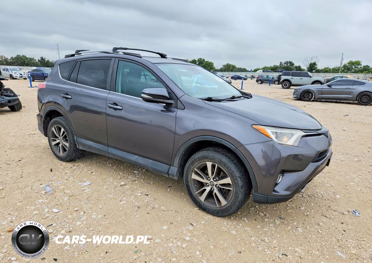 2017 Toyota Rav4 Xle VIN:2T3WFREV8HW389804 - 4