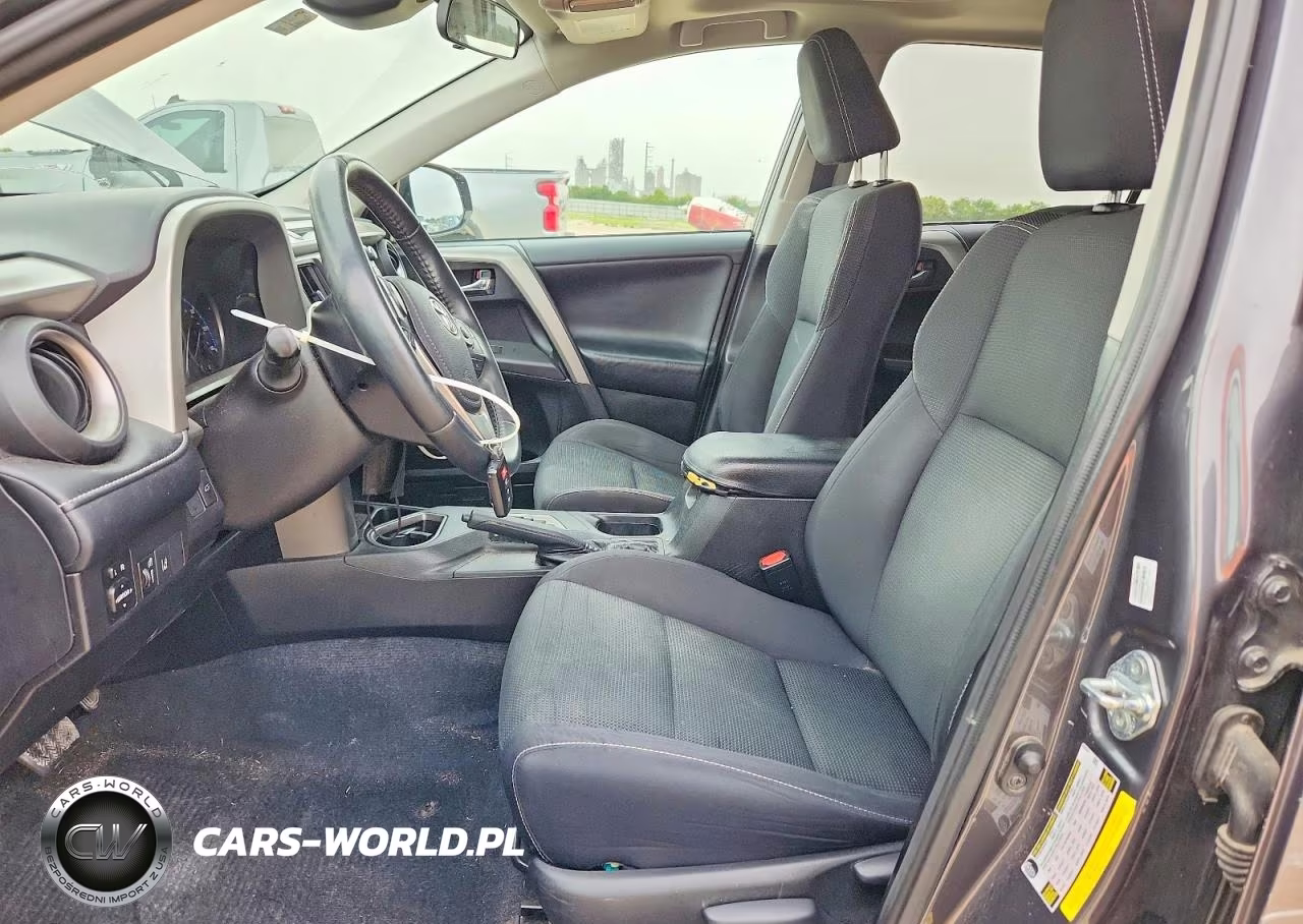 2017 Toyota Rav4 Xle VIN:2T3WFREV8HW389804 - 7