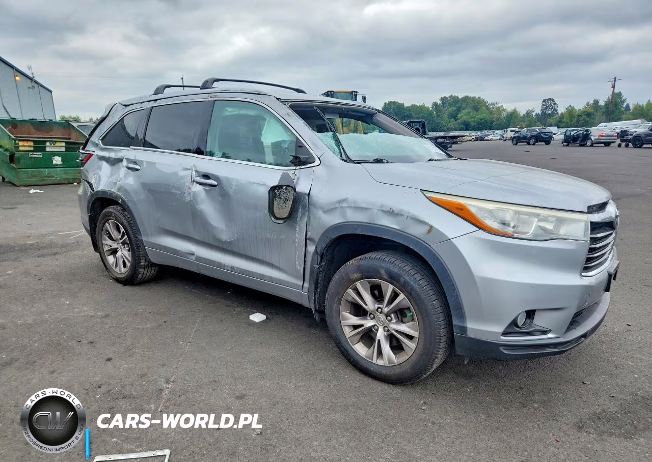 2015 Toyota Highlander Xle VIN:5TDJKRFH8FS142800 - 4