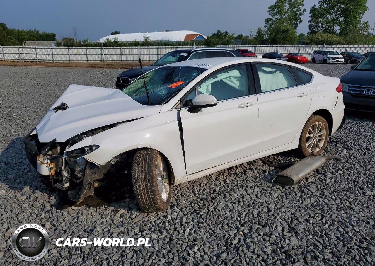 2020 Ford Fusion Se – zdjęcie 1 z 12