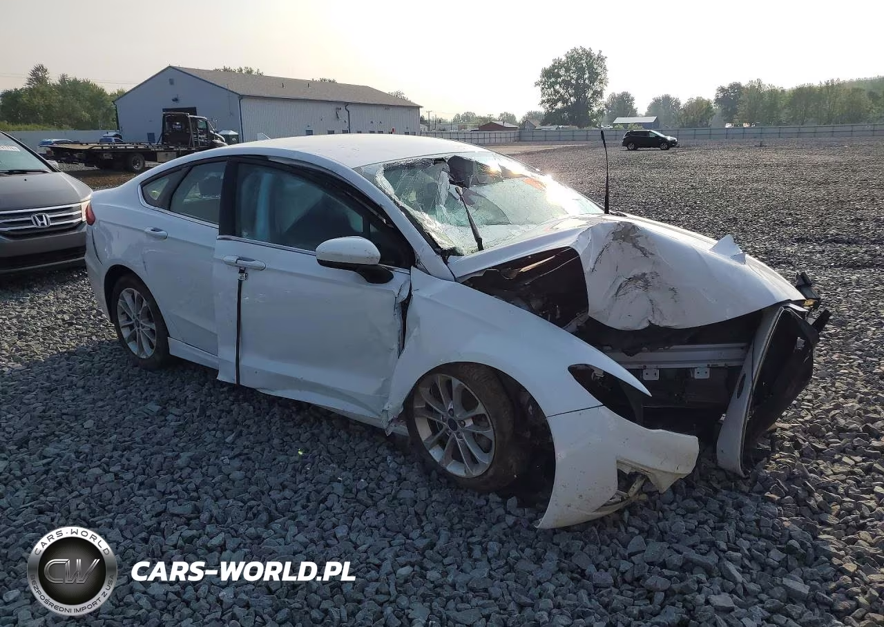 2020 Ford Fusion Se VIN:3FA6P0LU7LR106735 - 4