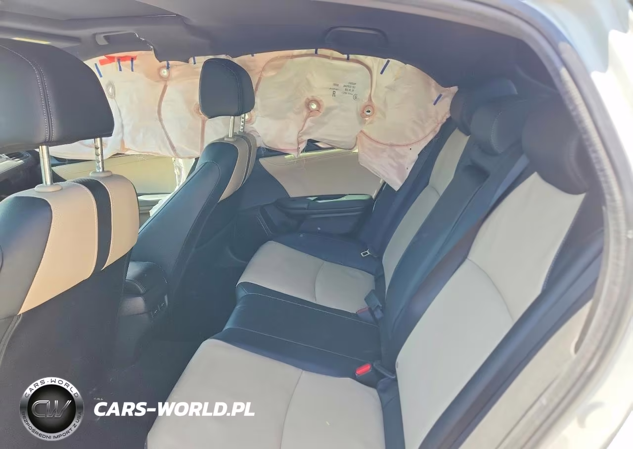 2018 Honda Civic Sport Touring VIN:SHHFK7H98JU213599 - 10